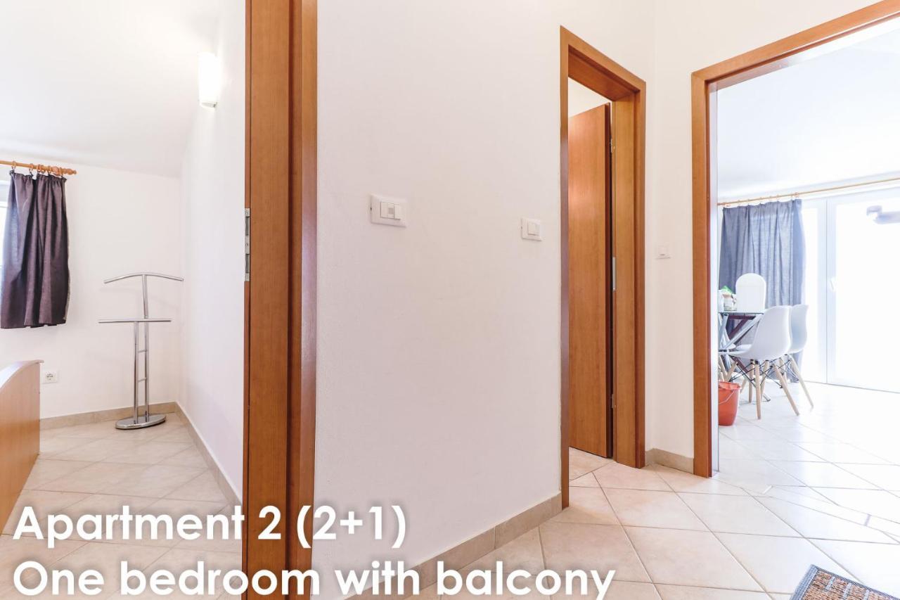 Sunshine Apartments Funtana With Balcony And Sea View 外观 照片