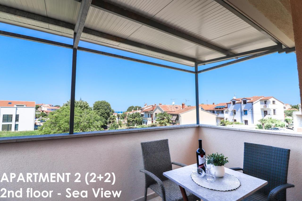 Sunshine Apartments Funtana With Balcony And Sea View 外观 照片