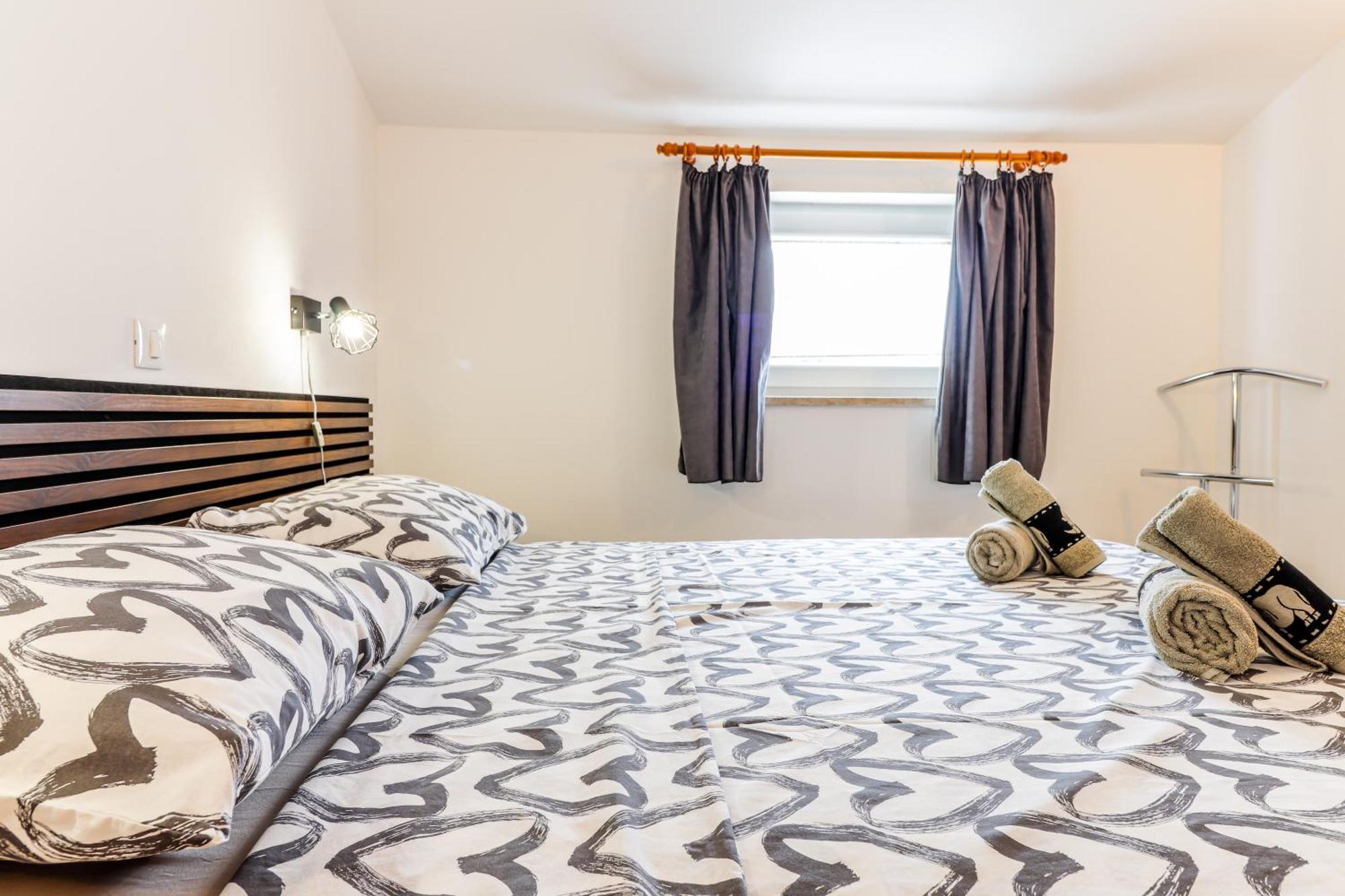 Sunshine Apartments Funtana With Balcony And Sea View 外观 照片