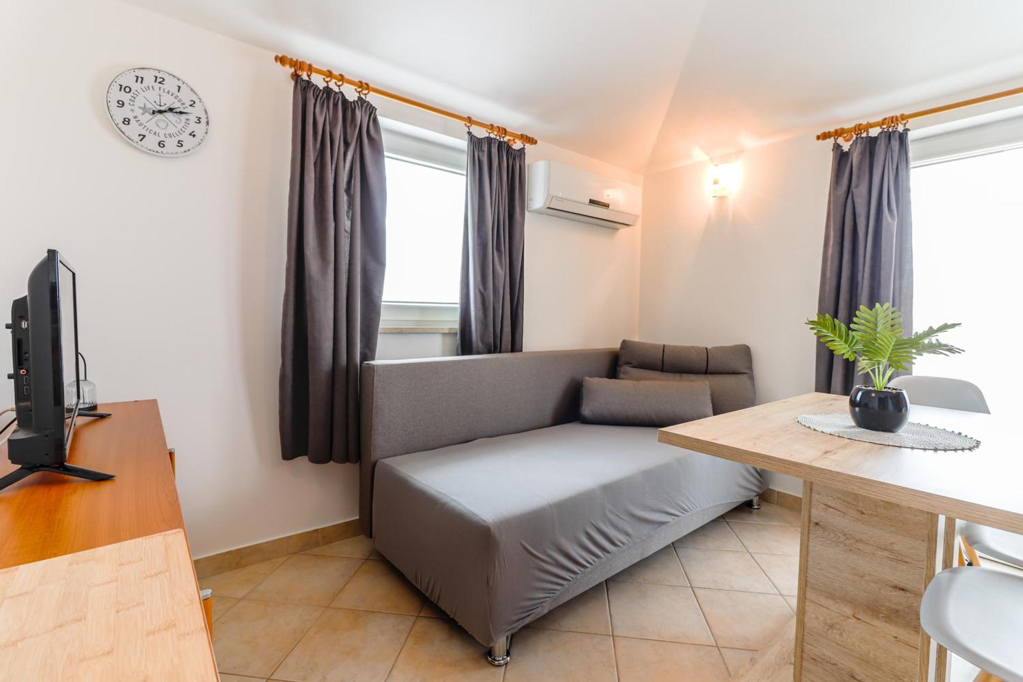 Sunshine Apartments Funtana With Balcony And Sea View 外观 照片